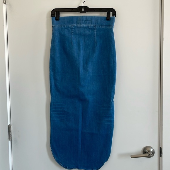 Frank & Eileen Donegal Unforgettable Skirt in Med Wash Denim, size 2 - Picture 1 of 4